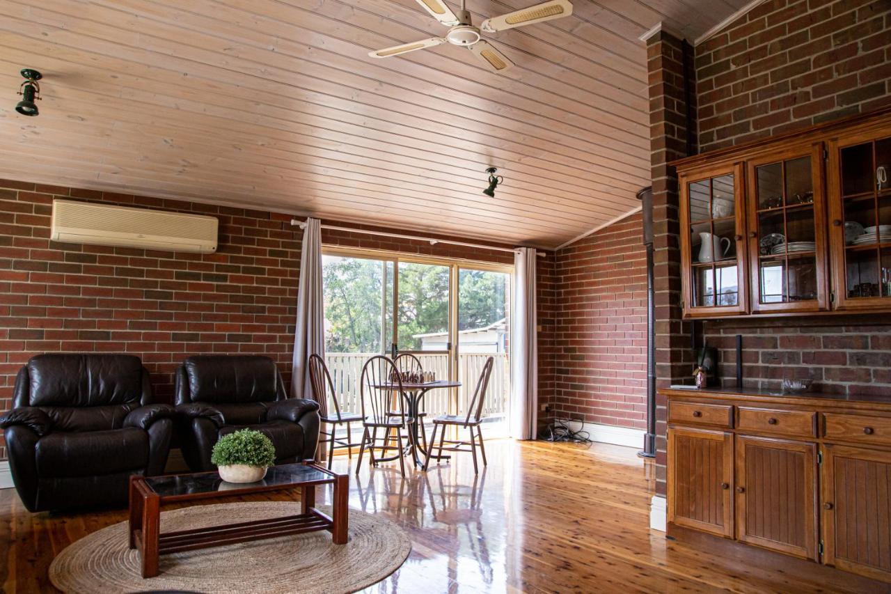 Jardine Lodge - Can Sleep 22! Corryong Exterior foto